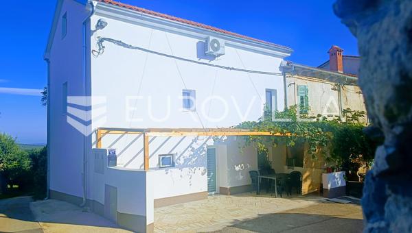 Casa de piedra renovada cerca de Pula