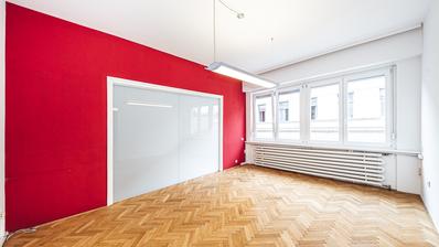 Zagreb, Centar, prostran troiposoban stan/ ured 103 m² na prestižnoj lokaciji