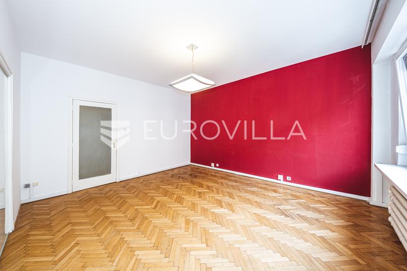 Zagreb, Center, spacious three-room apartment/office 103 m² in a prestigious location