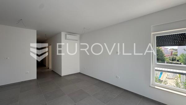 Istria, Medulin, apartamento amueblado y listo para entrar a vivir en un edificio nuevo.