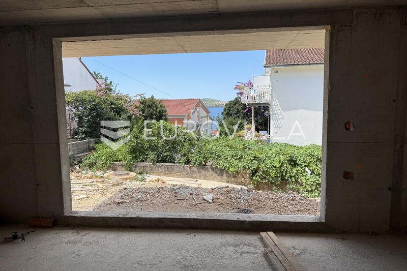 Trogir, Ciovo, három hálószobás lakás saját medencével, két parkolóhellyel - 19