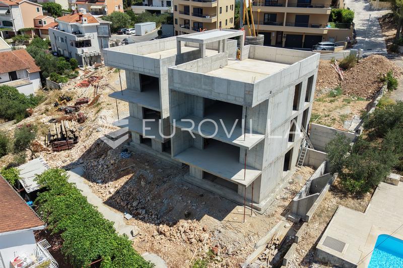 Trogir, Ciovo, három hálószobás lakás saját medencével, két parkolóhellyel - 16