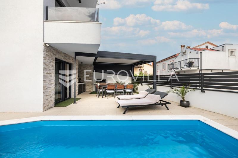 Istrien, Medulin, Doppelhaushälfte mit Pool zur Langzeitmiete - 4