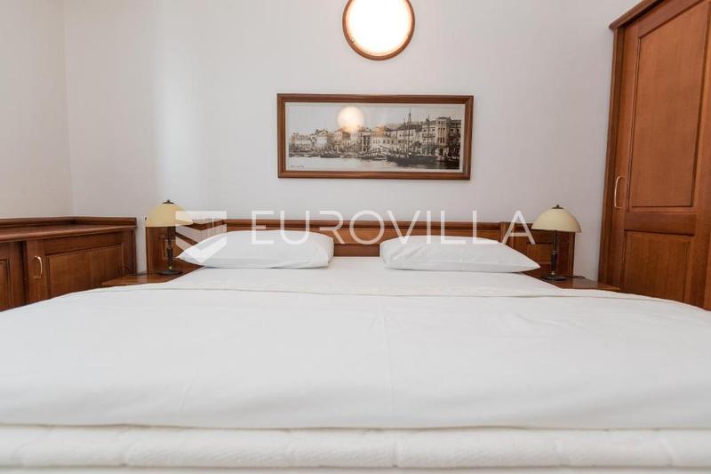 Crikvenica, winter rental, 2-bedroom apartment, 73 m², seafront location, balcony with sea view - 9