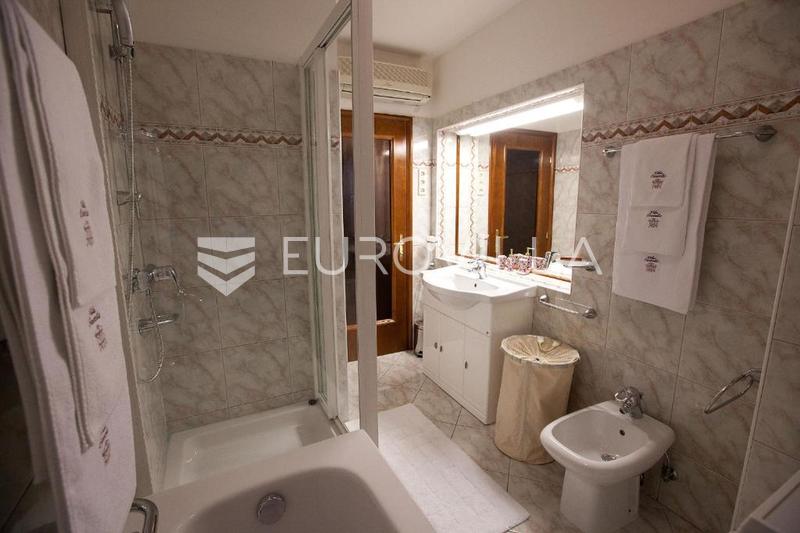 Crikvenica, winter rental, 2-bedroom apartment, 73 m², seafront location, balcony with sea view - 7