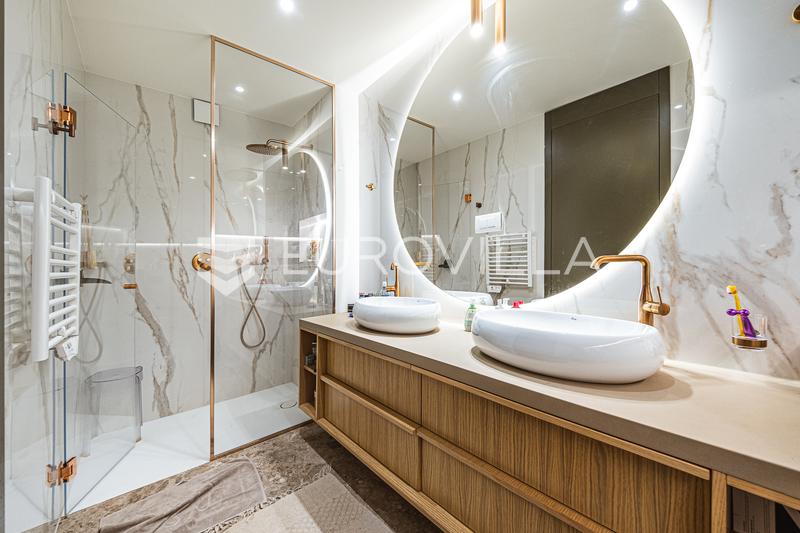Zagreb, Zelengaj, apartamento de lujo de dos dormitorios en una villa urbana, 200 m² - 18