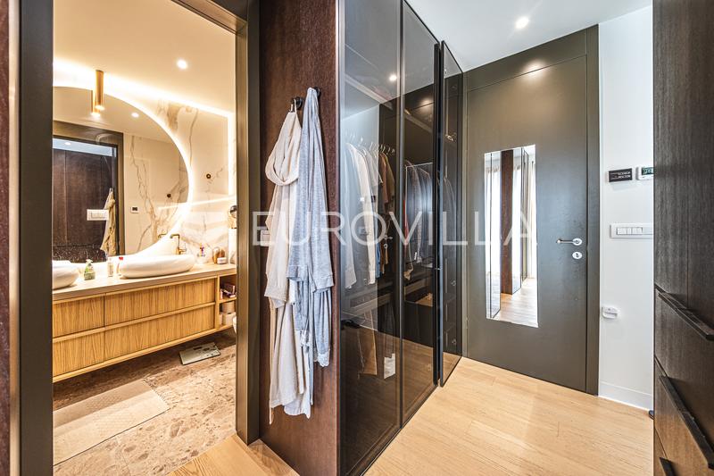 Zagreb, Zelengaj, apartamento de lujo de dos dormitorios en una villa urbana, 200 m² - 16