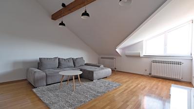Osijek, Cvjetno naselje, logyalı geniş üç odalı daire kiralama