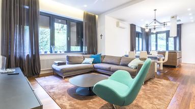 Šalata, Novakova, luksuzan četverosoban stan 103 m² s garažom