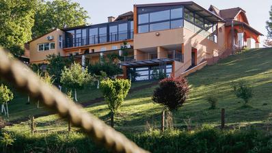 Vinkovci, Marinci, Ekskluzivna vila s bazenom 558,64 m² na zemljištu površine 7270 m²