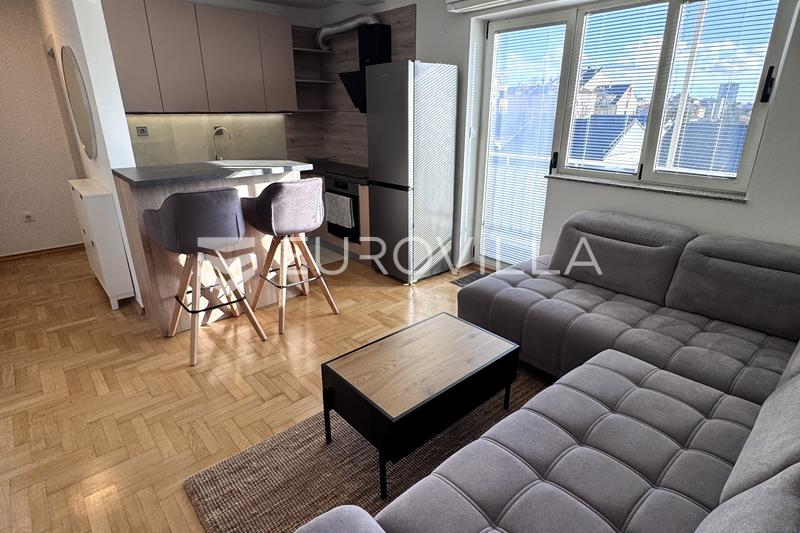 Zagreb, Ivanečka ulica, prekrasan novouređen trosoban stan