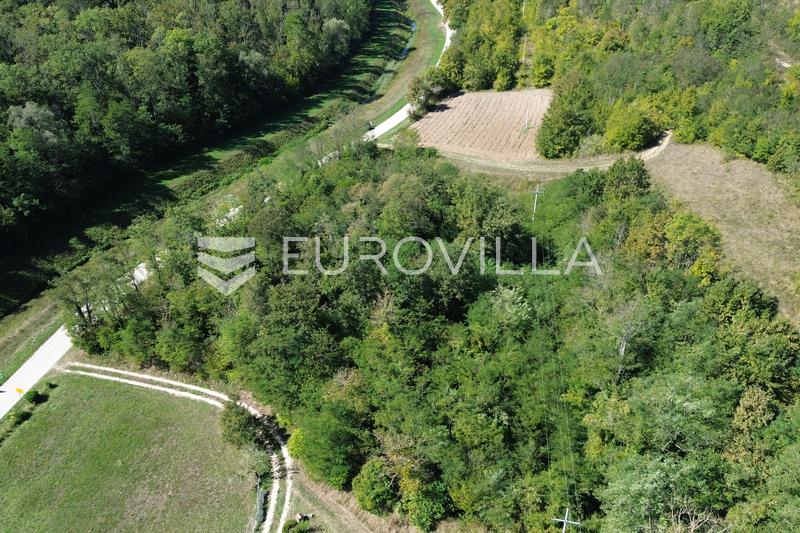 Oprtalj, Livade, Motovun yakınında çekici arsa - 11