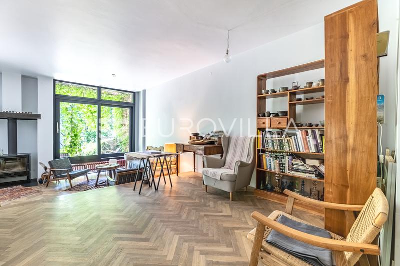 Zagreb, Petrova, prostran dvosoban stan 80 m² s terasom i parkingom - 2