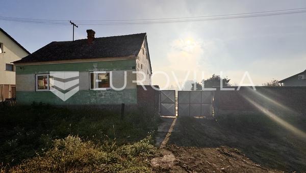 Stari Mikanovci, kuća 55 m2 na zemljištu 581 m2