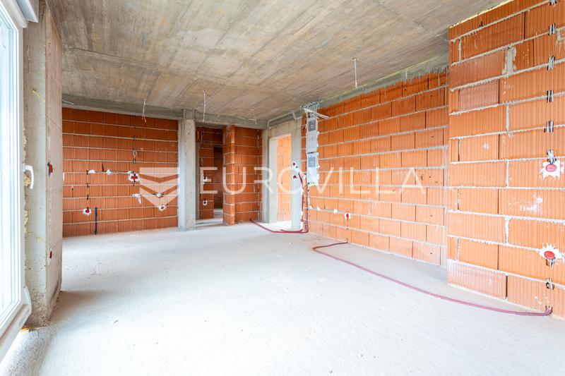 Kastel Luksic, penthouse de trois pièces avec terrasse sur le toit et deux places de parking - 17