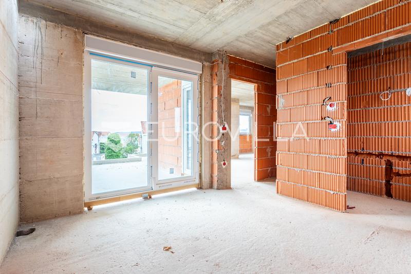 Kastel Luksic, penthouse de trois pièces avec terrasse sur le toit et deux places de parking - 19
