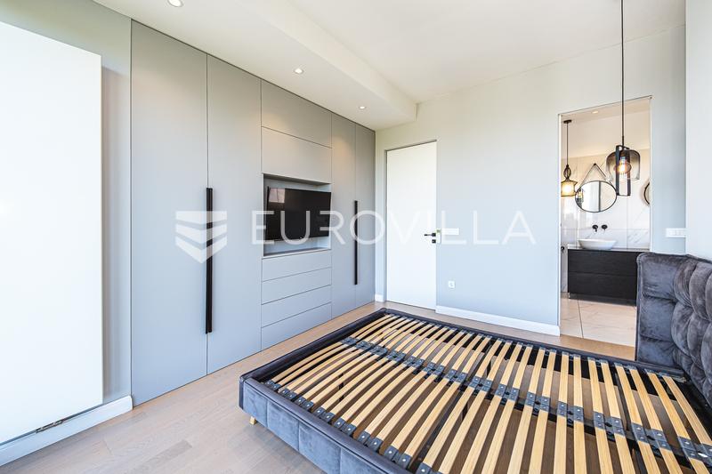 Zagreb, Sveti Duh, güzel dört yatak odalı daire, net taban alanı 135 m² - 10