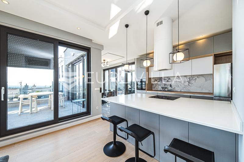 Zagreb, Sveti Duh, güzel dört yatak odalı daire, net taban alanı 135 m² - 6