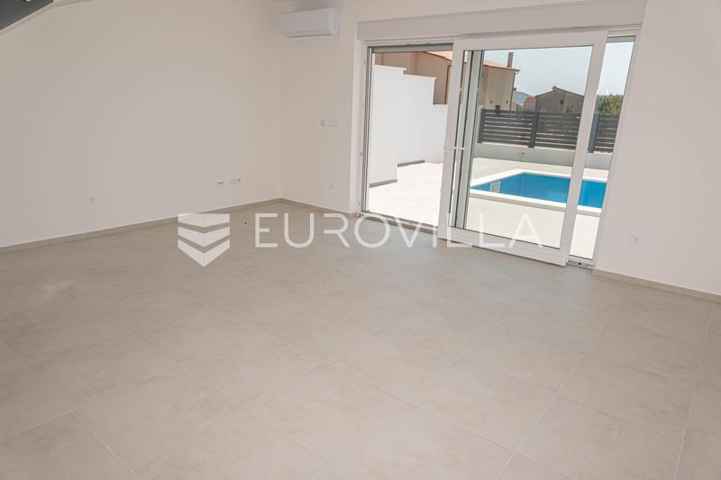 Vodice, moderne hus med swimmingpool og privat have, C2 - 4