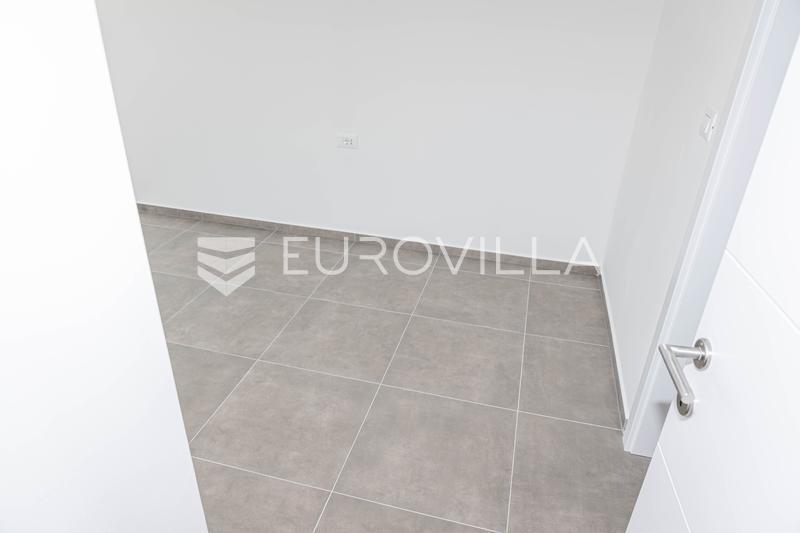 Vodice, moderne hus med swimmingpool og privat have, C2 - 9