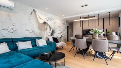 Split, Žnjan, luxuriously furnished two-room apartment with jacuzzi