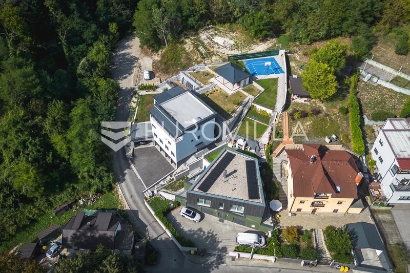 Zagreb, Šestine, luksuzno štirisobno stanovanje z zasebnim vrtom, garažo in športnim igriščem - 29