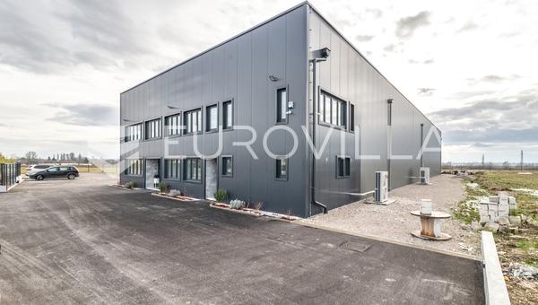 Zona econômica, Pisarovina I., pavilhão de produção e armazenamento 1116 m².