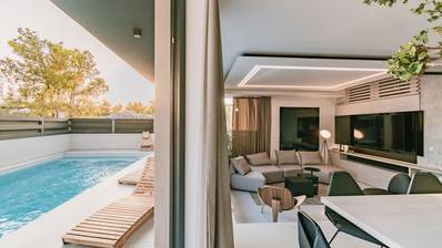 Vodice, luksuriøs designervilla med basseng, 300 meter fra sjøen