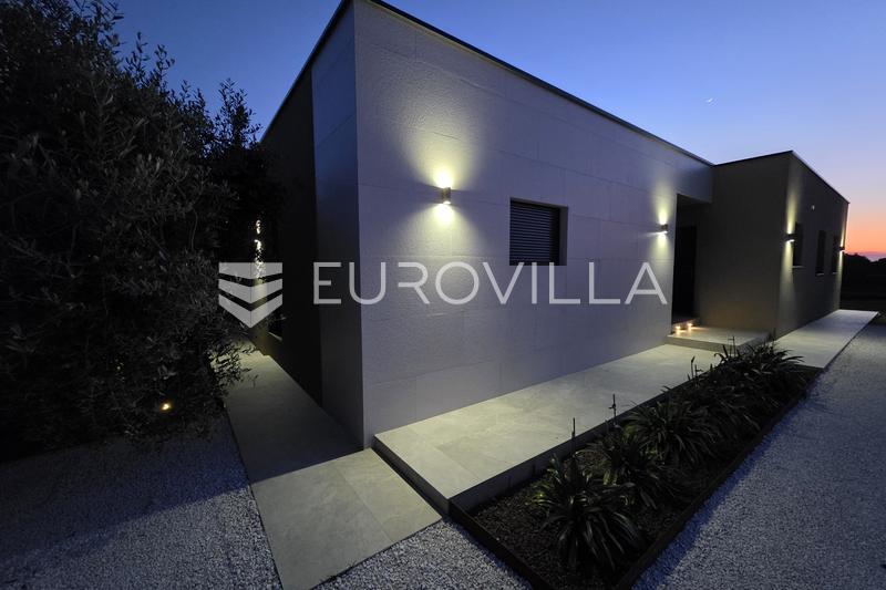 Istra, Galižana, čudovita pritlična hiša velikosti 152 m² z ogrevanim bazenom in tlemi v oljčnem nasadu. - 28