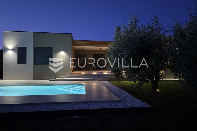 Istra, Galižana, čudovita pritlična hiša velikosti 152 m² z ogrevanim bazenom in tlemi v oljčnem nasadu. - 35