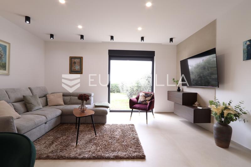 Istra, Galižana, čudovita pritlična hiša velikosti 152 m² z ogrevanim bazenom in tlemi v oljčnem nasadu. - 8