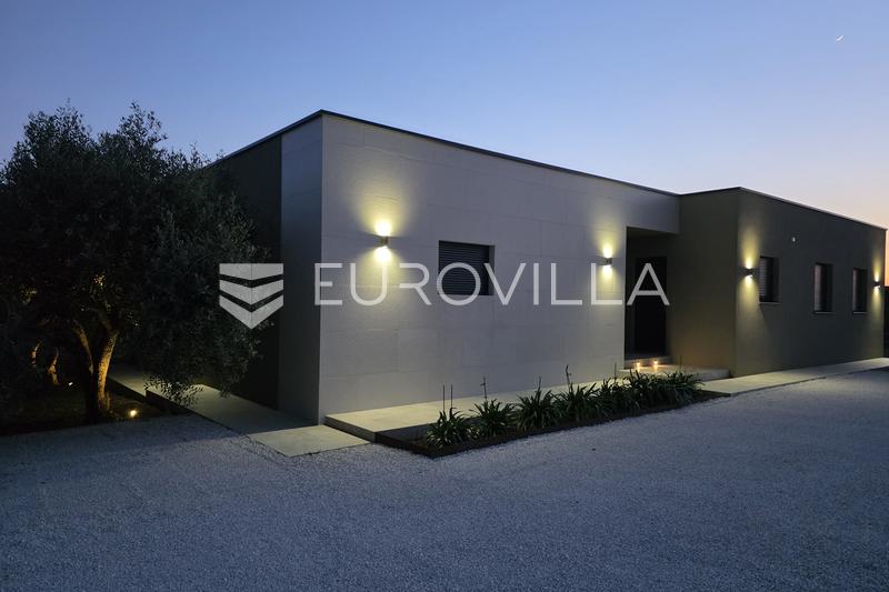Istra, Galižana, čudovita pritlična hiša velikosti 152 m² z ogrevanim bazenom in tlemi v oljčnem nasadu. - 26