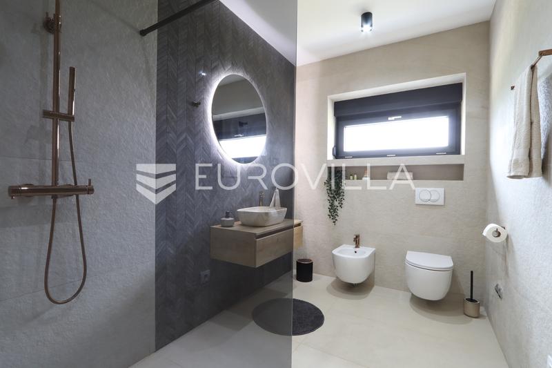 Istra, Galižana, čudovita pritlična hiša velikosti 152 m² z ogrevanim bazenom in tlemi v oljčnem nasadu. - 15
