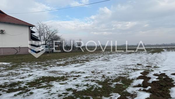 Đakovo, 15 metre cepheli imarlı arsa