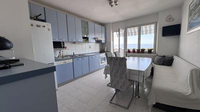 Split, Firule, komforan dvosoban stan s pogledom na more