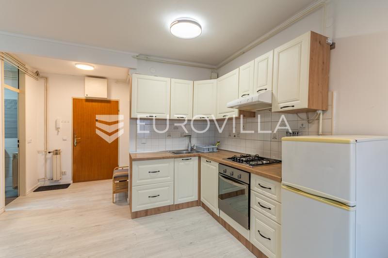 Varaždin, Banfica, functional and fully furnished one-bedroom apartment - 3