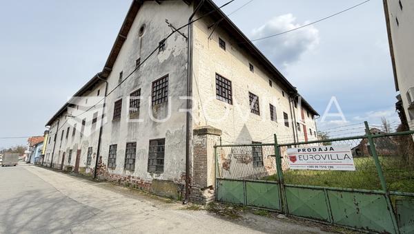 Vrpolje, Centro - Complejo de negocios con molino y gran patio