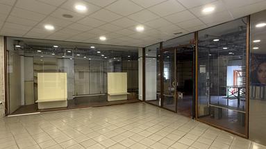 Osijek, Centro de la ciudad, local comercial, superficie 82 m2, 1er piso