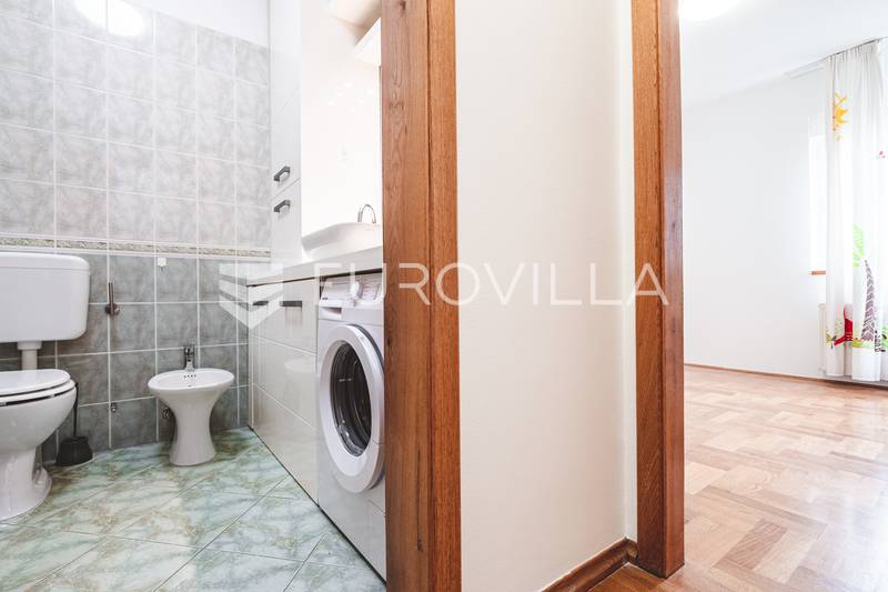 Zagreb, Gračani, prekrasan trosoban stan s parkirnim mjestom 75 m² - 12