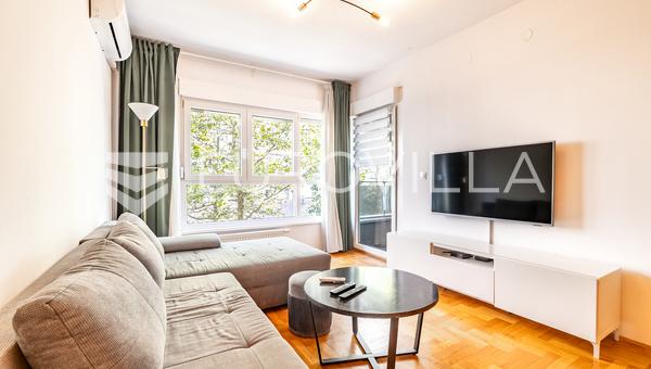Zagreb, Jaruscica, Einzimmerwohnung 50 m² im 2. Stock eines Wohngebäudes, Abstellraum