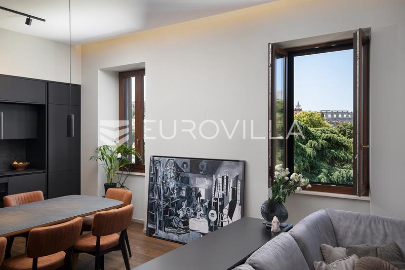 Pula, Zentrum - Premium Designer-renovierte Wohnung in einem historischen Gebäude, 200 m von der Arena entfernt - 2