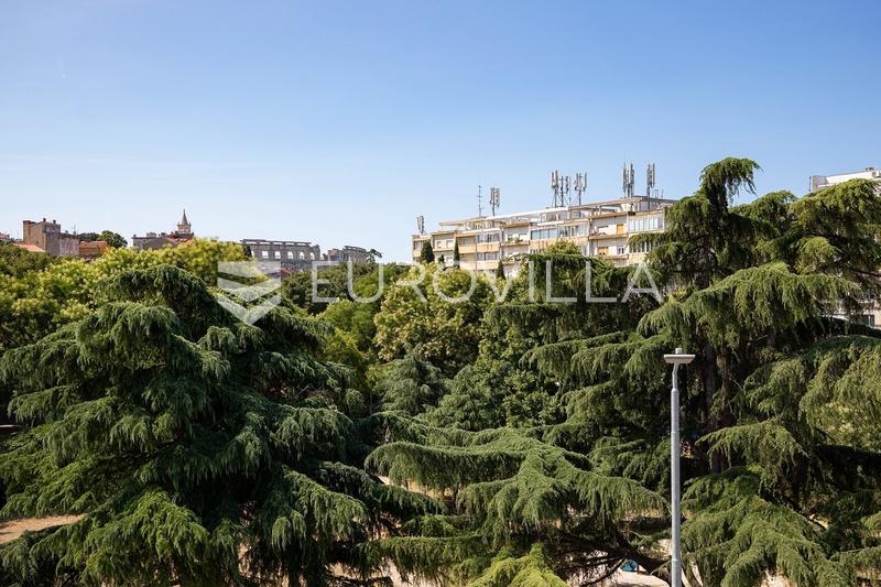 Pula, Zentrum - Premium Designer-renovierte Wohnung in einem historischen Gebäude, 200 m von der Arena entfernt - 16