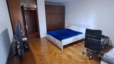 Zagreb, Kvaternikov trg, jednosoban stan 44 m² s parkingom
