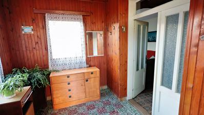 Virovitica, sentrum, hus med egen inngang til loftet.