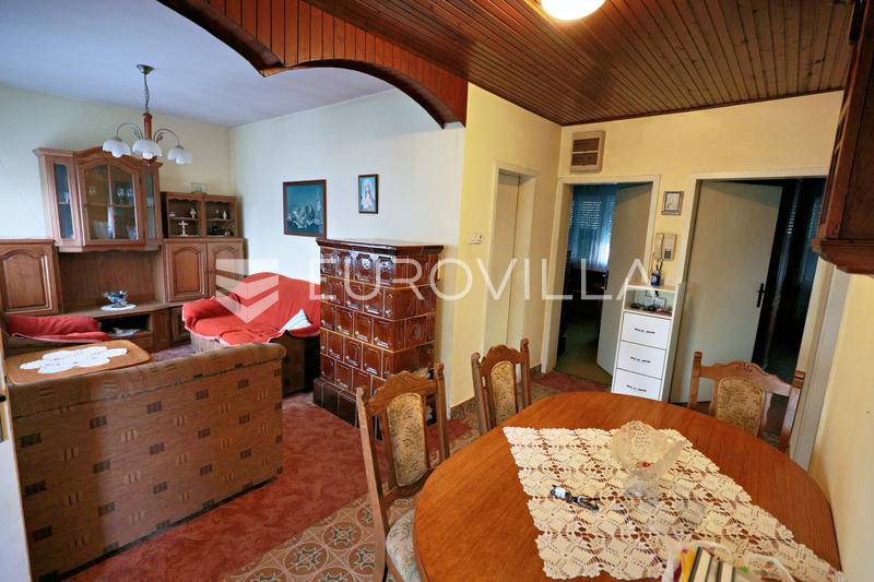 Virovitica, centro da cidade, casa com entrada separada para o sótão. - 7