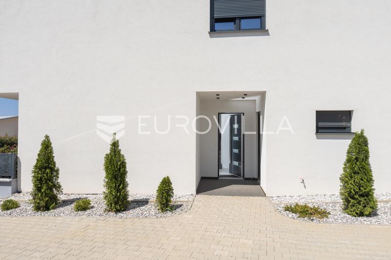Istra, Poreč, najam kuće 116 m² s jacuzzijem i vrtom na super lokaciji s pogledom na more - 40