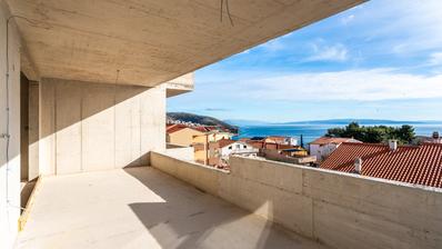 Ciovo, Okrug Gornji, cobertura de três quartos com terraço na cobertura