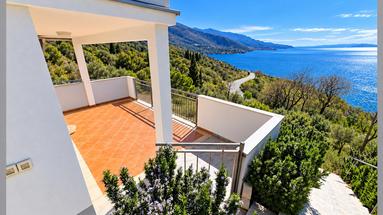 Senj, Planikovac, 60,85 m² lejlighed med terrasse og havudsigt