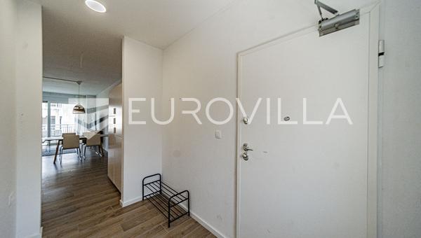Ostrov Korčula, město Korčula, třípokojový byt v nové budově