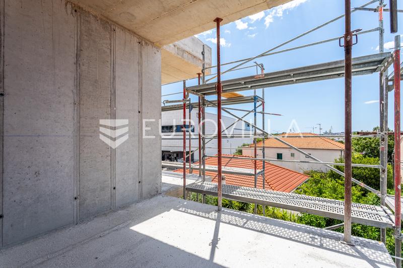 Trogir, Einzimmerwohnung im zweiten Stock mit Parkplatz - 8